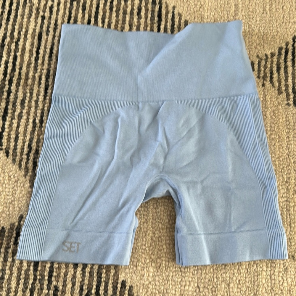 SET active shorts